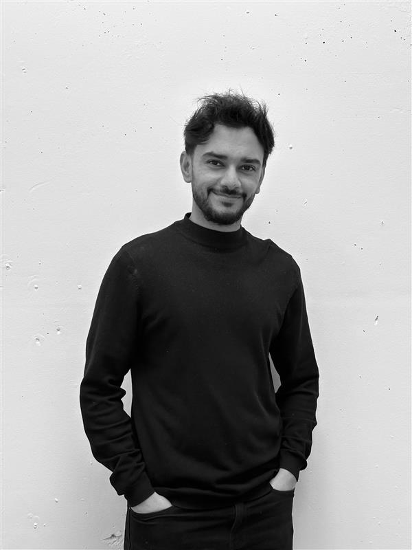 Janish Lavingia hover